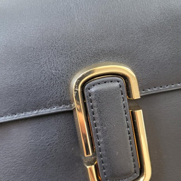 Marc Jacobs Cross Body Bag - Picture 2 of 6